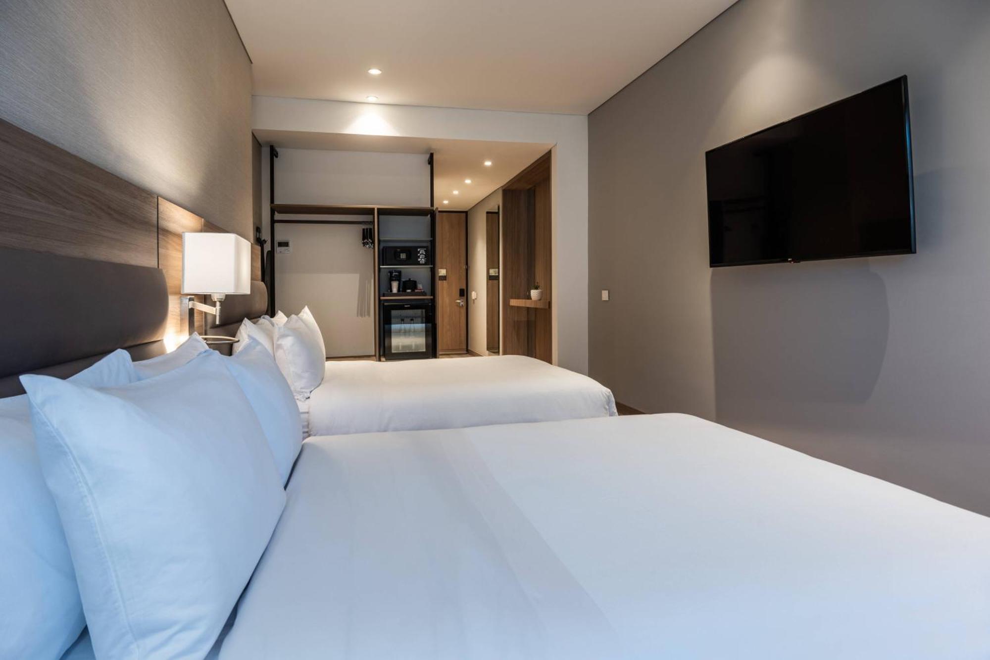 Ac Hotel By Marriott Bogota Zona T Eksteriør billede